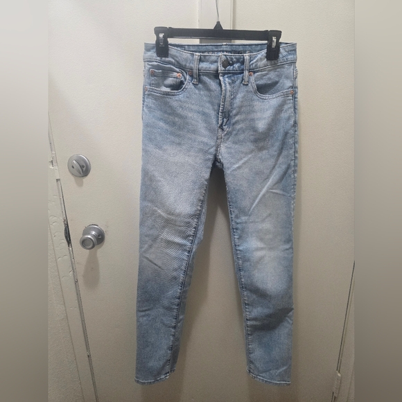 American Eagle Outfitters Light Blue Denim Jeans - Picture 2 of 13